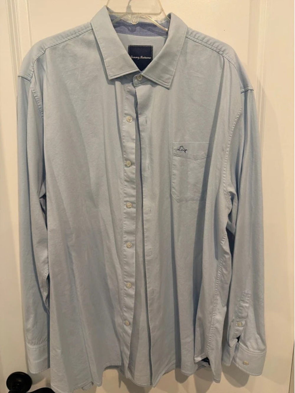 Tommy Bahama Men’s Light Blue Button Down Shirt Long Sleeve Contrast Cuffs